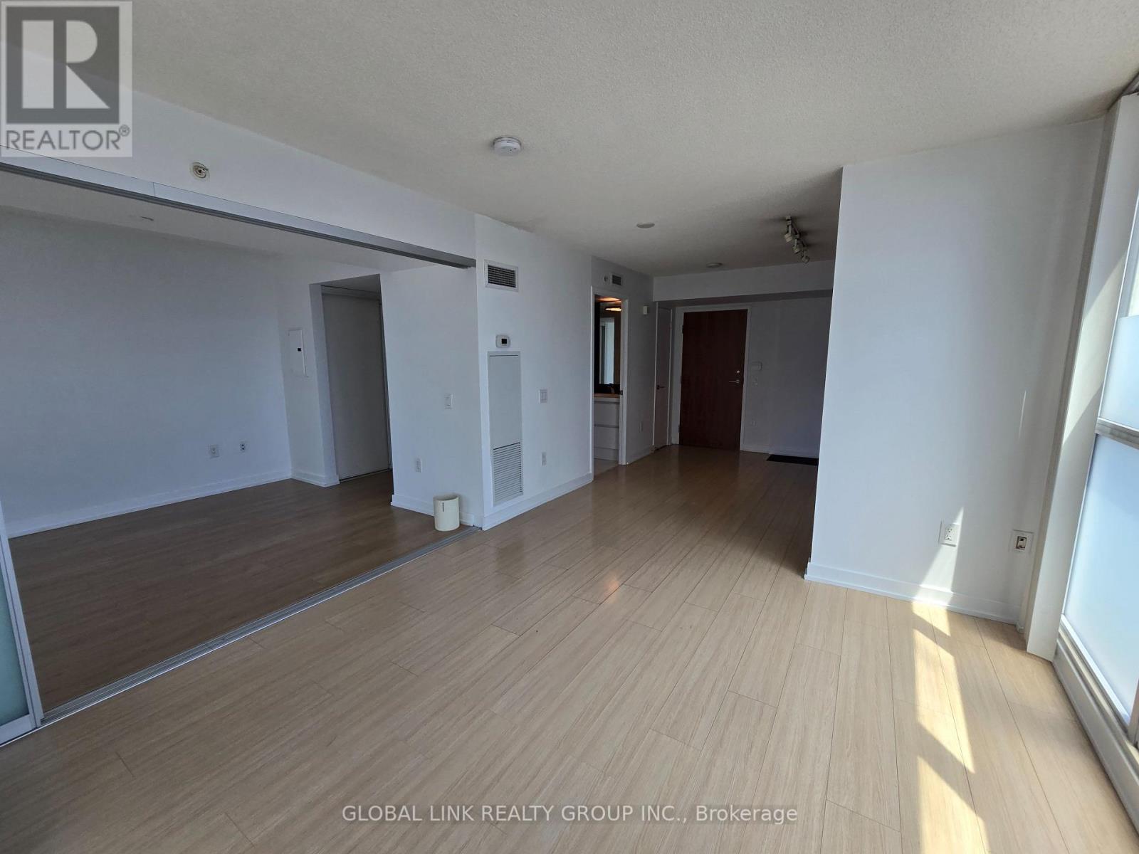 808 - 75 Queens Wharf Road, Toronto, Ontario  M5V 0J8 - Photo 6 - C13456416