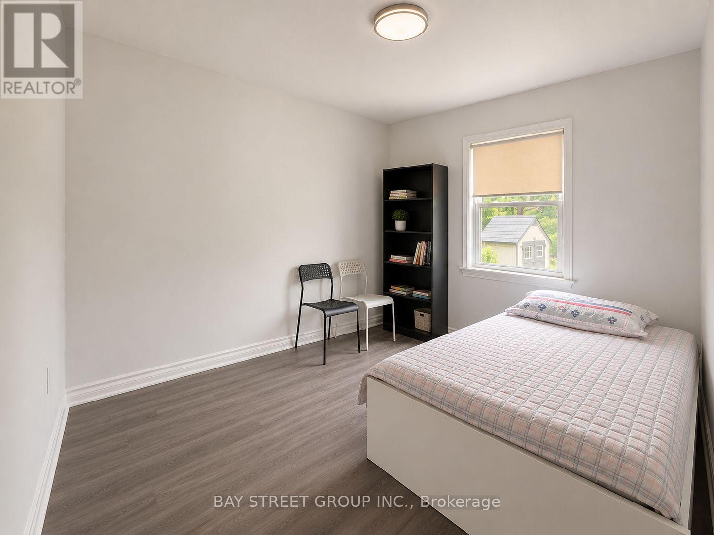 9 Glenborough Park Crescent, Toronto, Ontario  M2R 2G4 - Photo 6 - C13456428