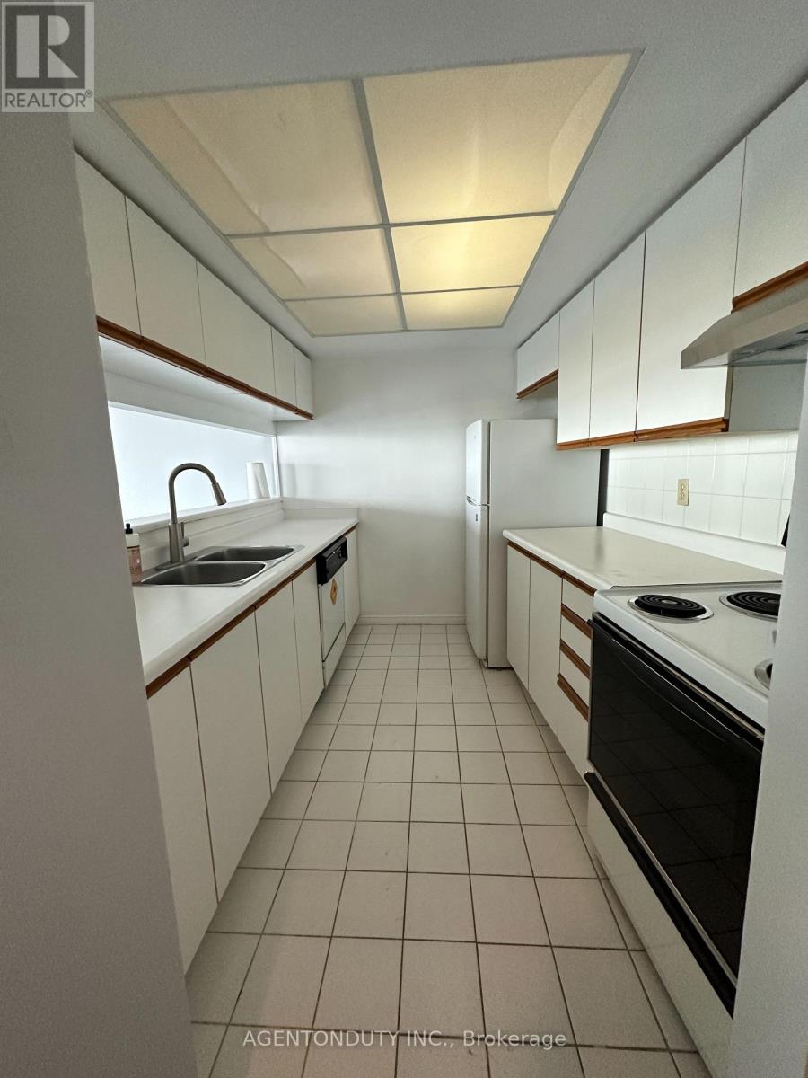 2711 - 77 Harbour Square, Toronto, Ontario M5J 2S2 - Photo 10 - C13456438