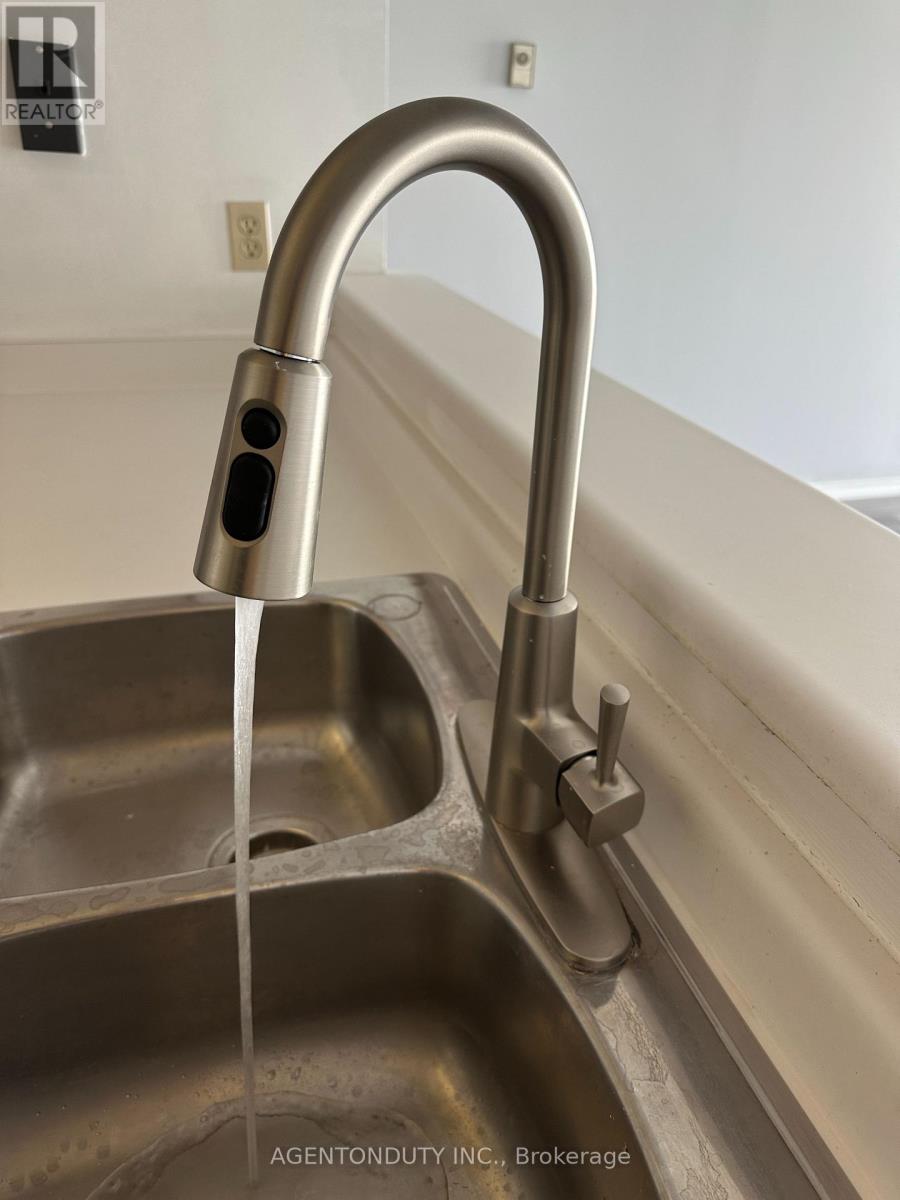 2711 - 77 Harbour Square, Toronto, Ontario M5J 2S2 - Photo 12 - C13456438