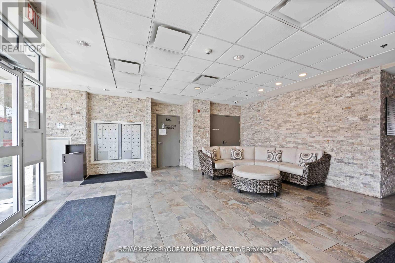 315 - 222 Finch Avenue W, Toronto, Ontario  M2R 1M6 - Photo 3 - C13456516