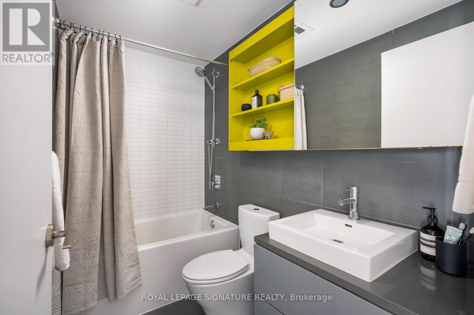 601 - 51 Trolley Crescent, Toronto, Ontario  M5A 0E9 - Photo 22 - C13456520