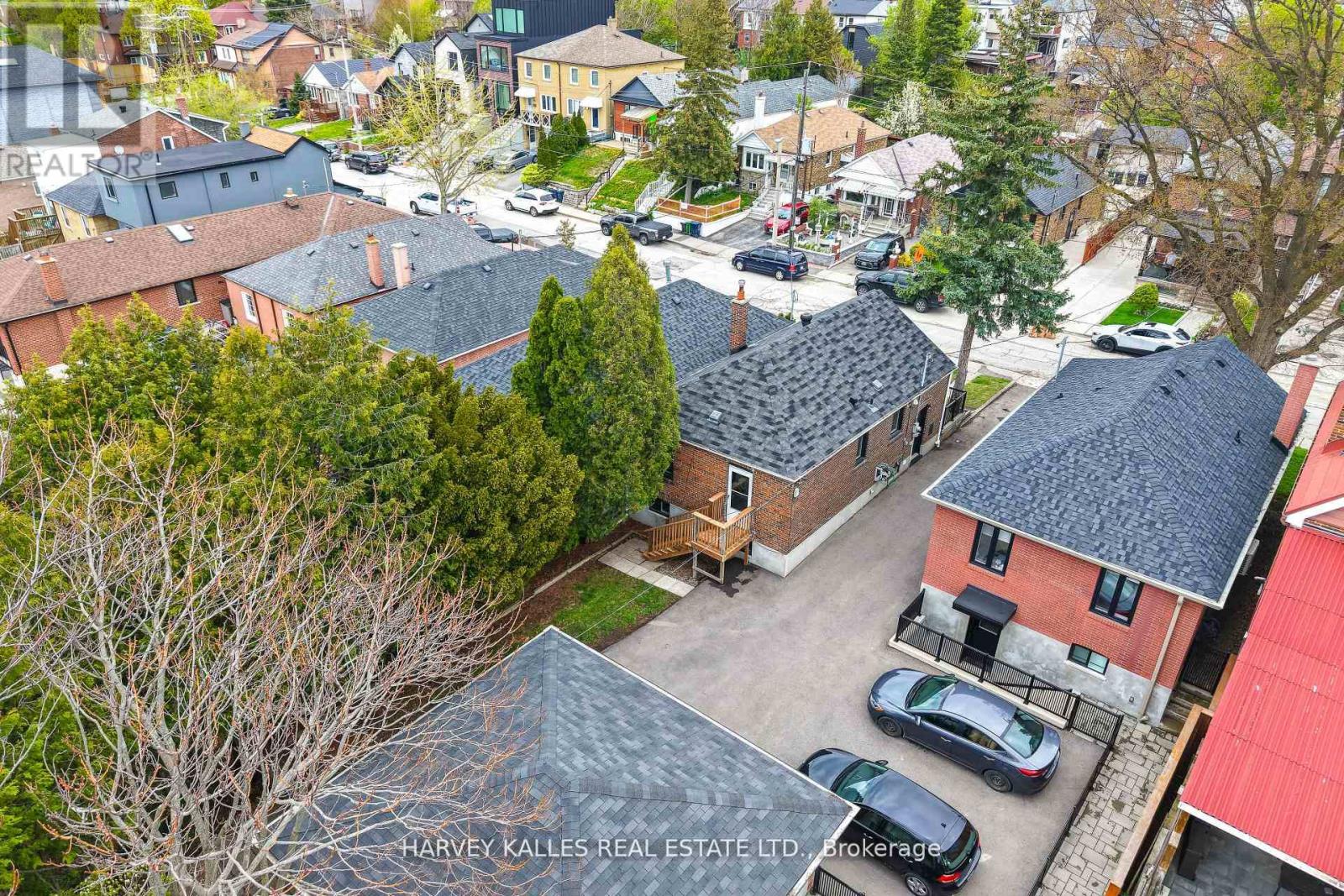 568 Northcliffe Boulevard, Toronto, Ontario  M6E 3L7 - Photo 50 - C13456542