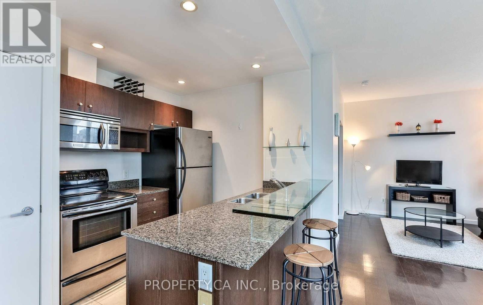 3112 - 208 Queens Quay W, Toronto, Ontario  M5J 2Y5 - Photo 2 - C13456552