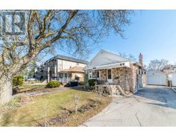 139 KINGSDALE AVENUE, Toronto, Ontario