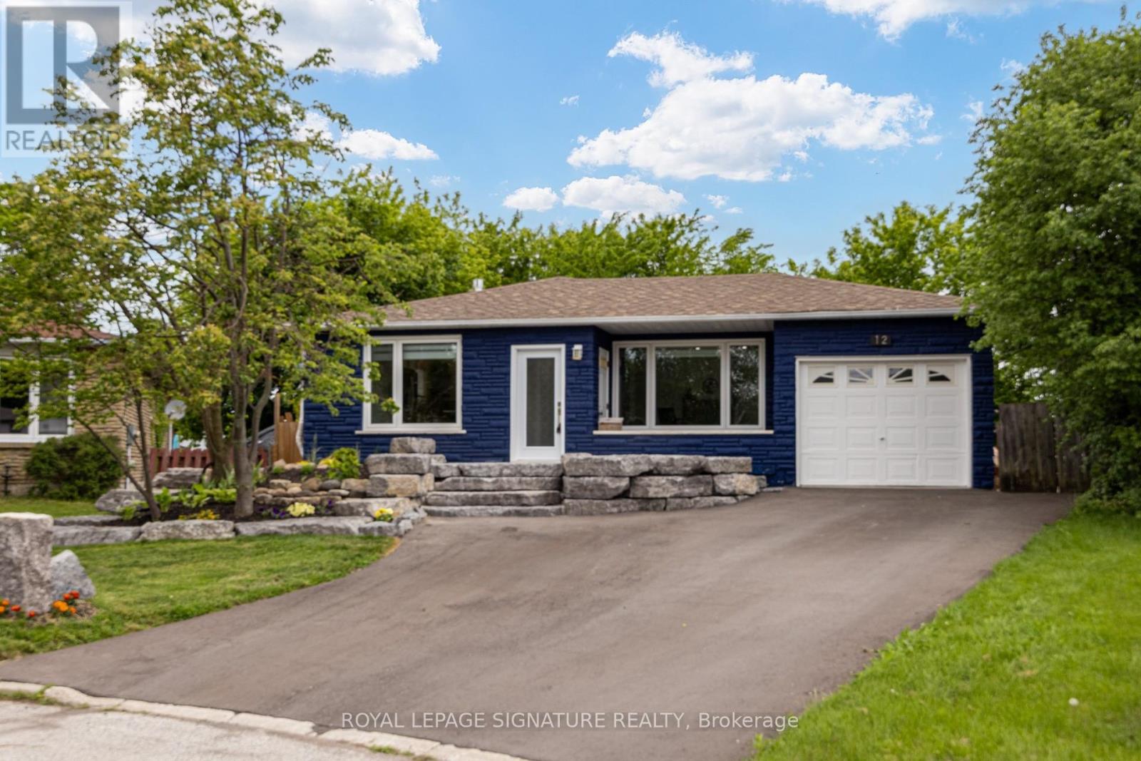 12 KINNISON COURT, Ajax, Ontario