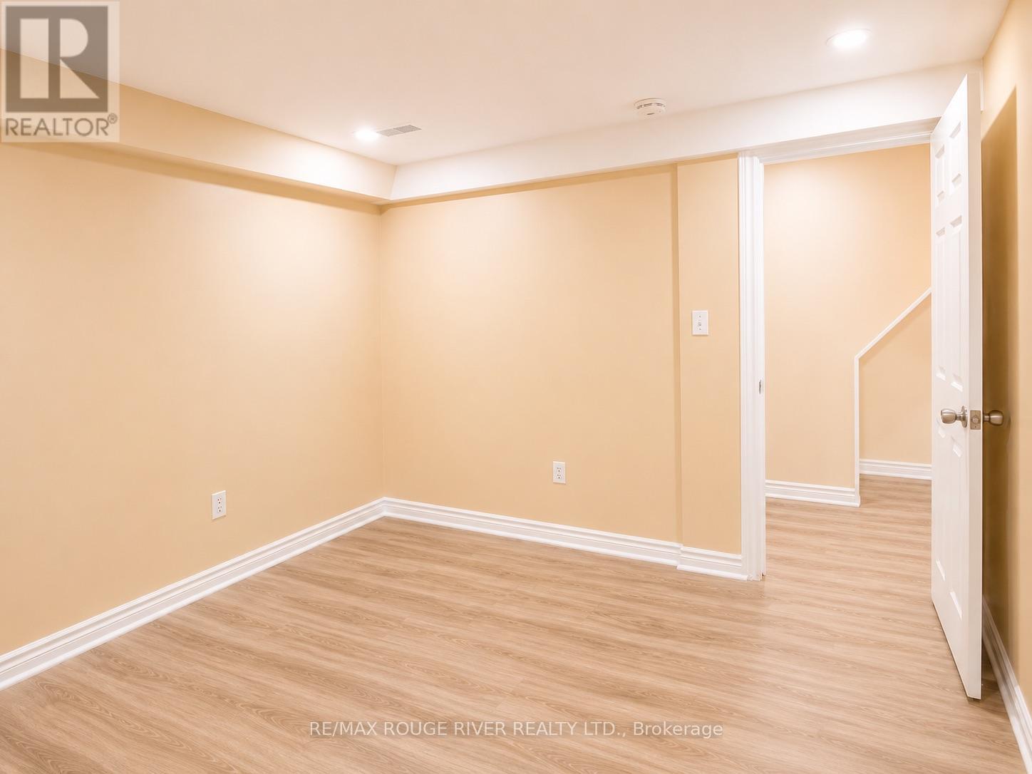 16 Dominy Drive, Ajax, Ontario L1T 3H6 - Photo 13 - E13456544