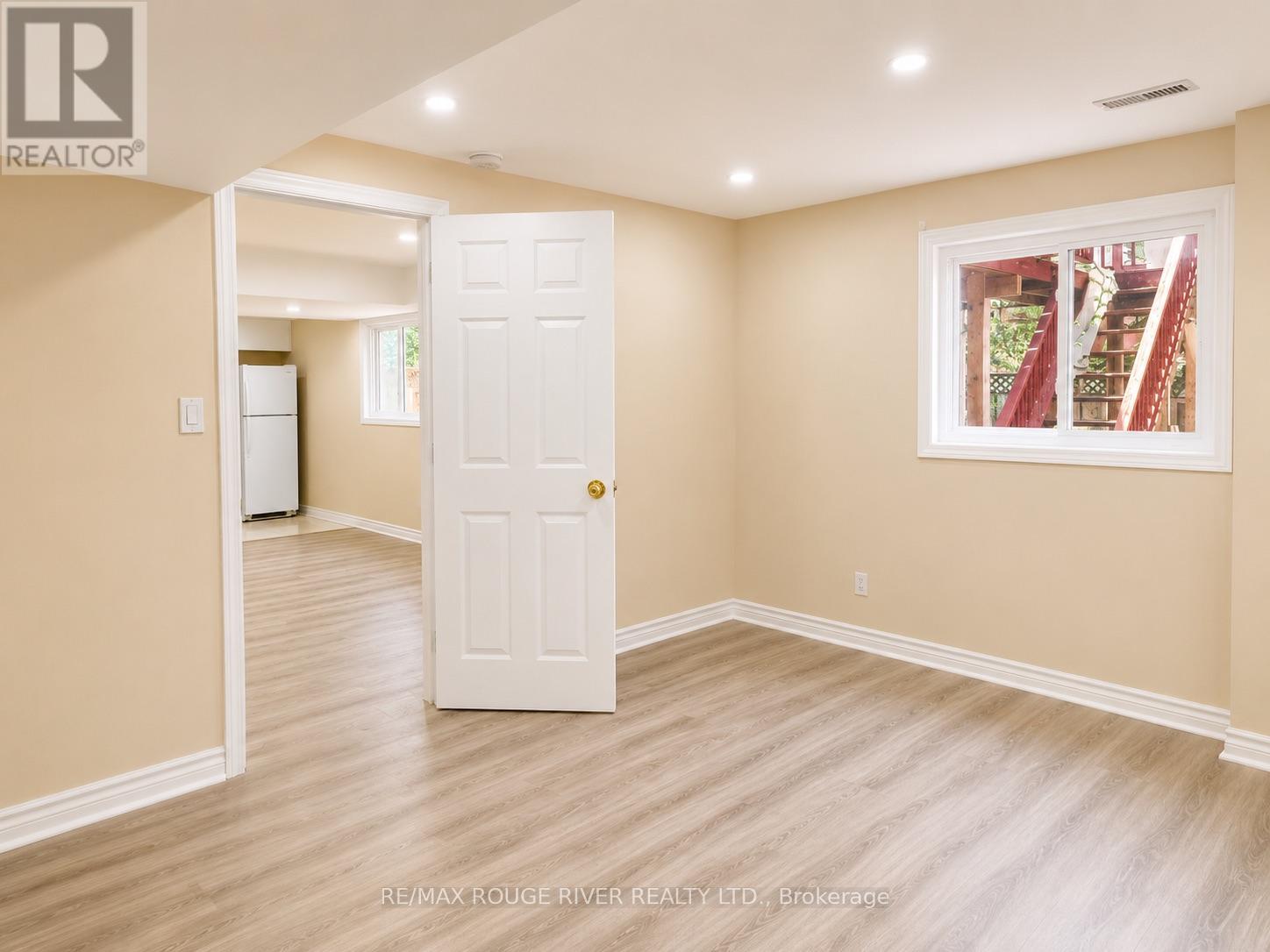 16 Dominy Drive, Ajax, Ontario L1T 3H6 - Photo 7 - E13456544