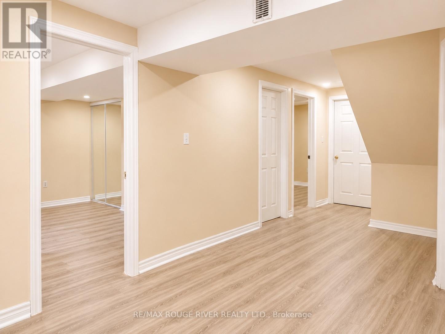 16 Dominy Drive, Ajax, Ontario L1T 3H6 - Photo 8 - E13456544