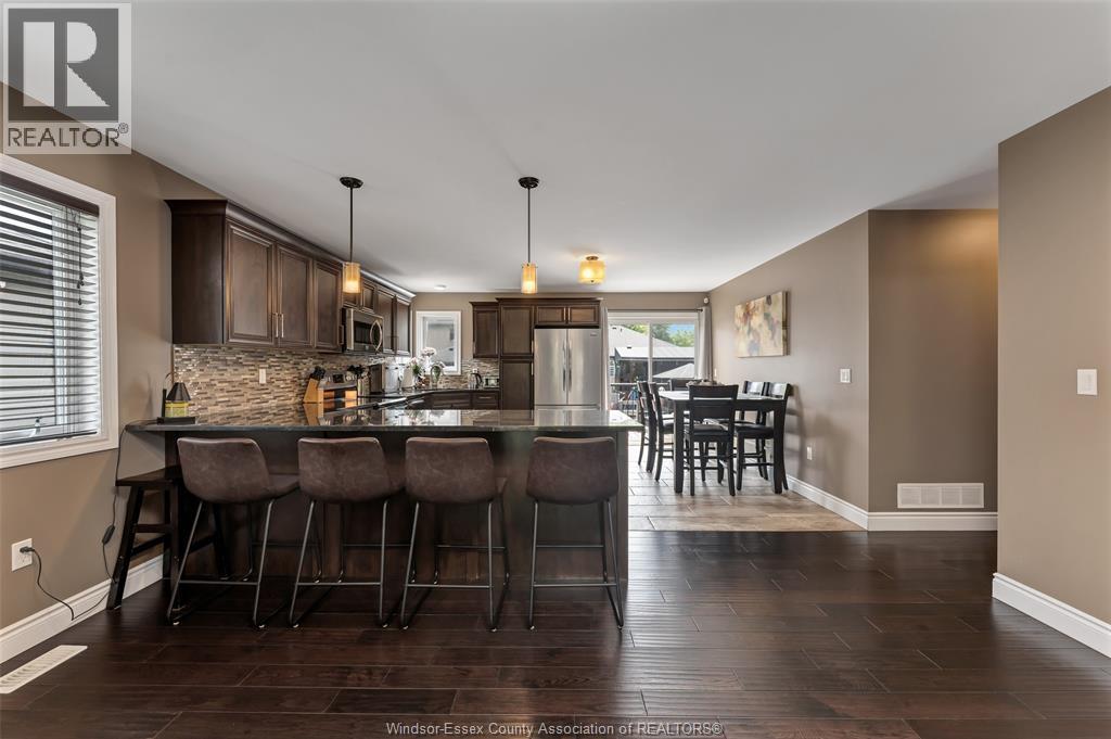 660 International Avenue, Lasalle, Ontario  N9J 0A5 - Photo 10 - 26014390