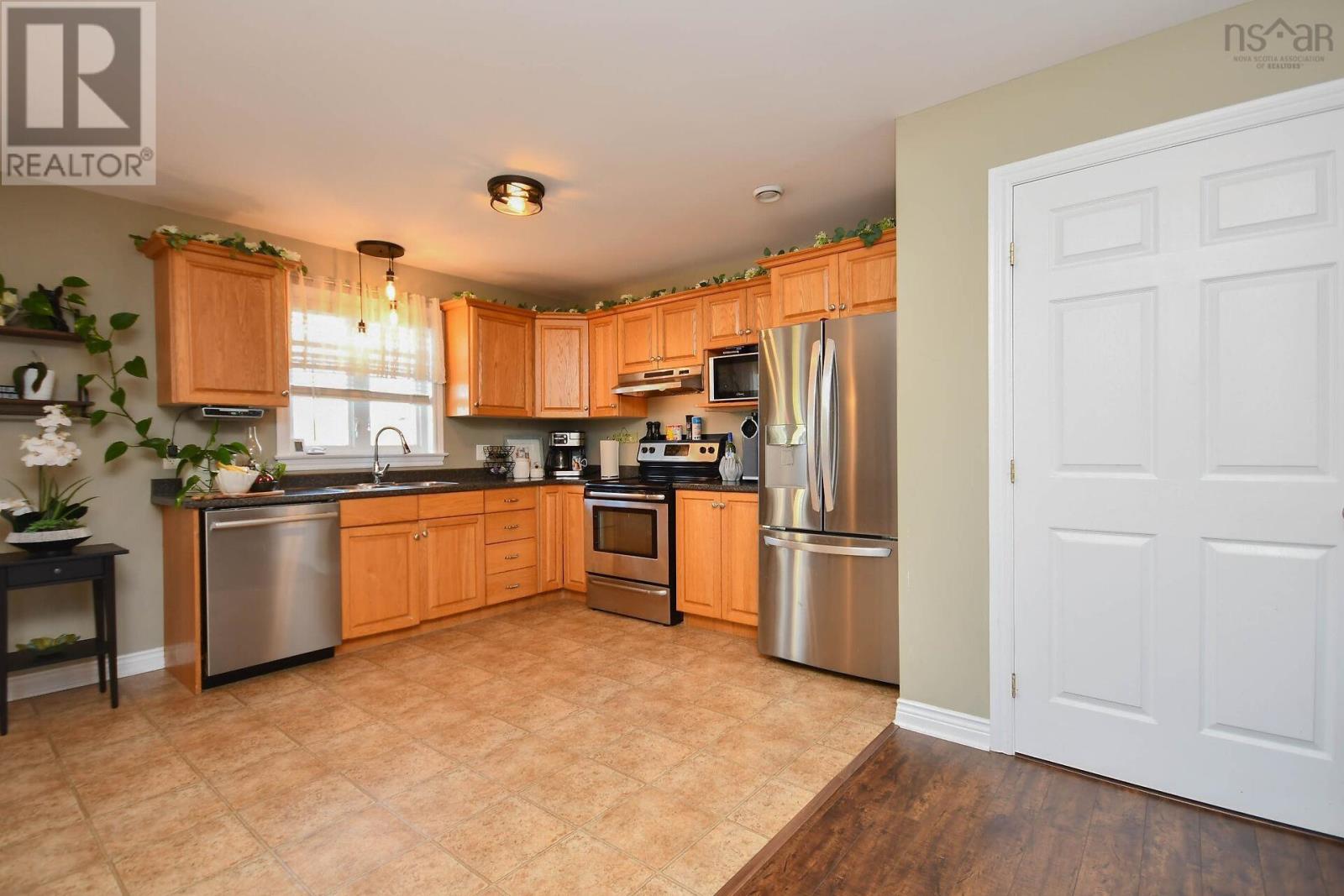 90 Taylorwood Lane, Eastern Passage, Nova Scotia  B3G 0C8 - Photo 5 - 202614691