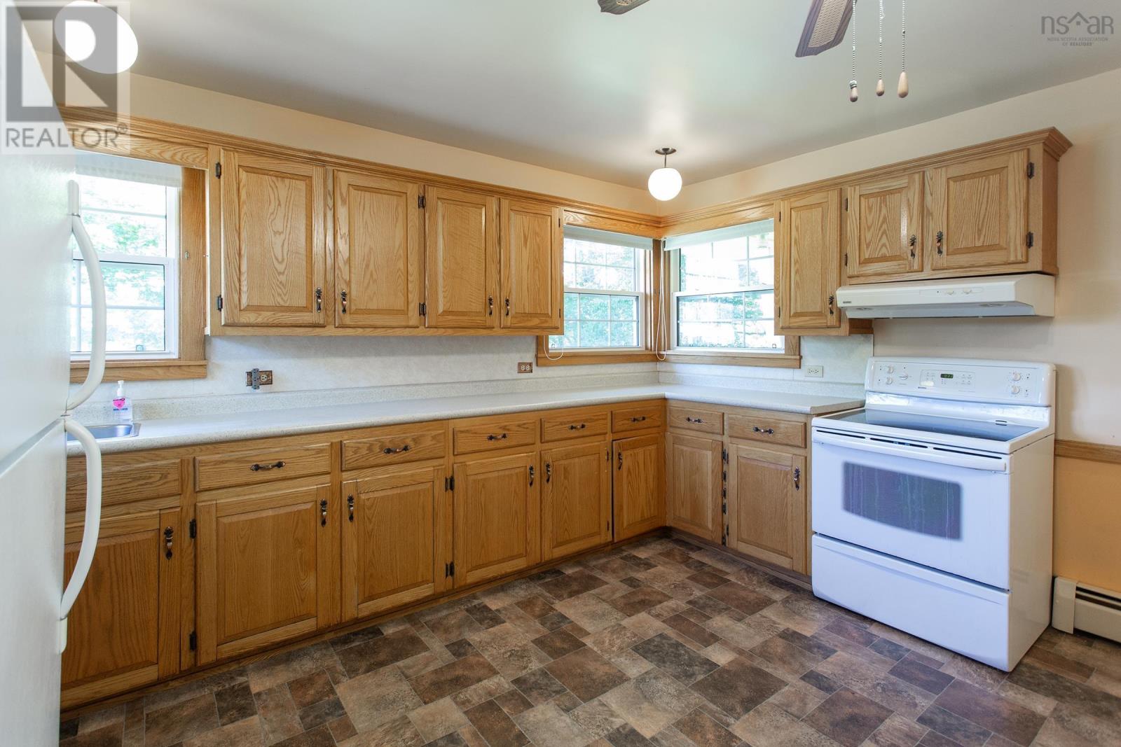 5374 Highway 201, West Paradise, Nova Scotia  B0S 1M0 - Photo 12 - 202614695