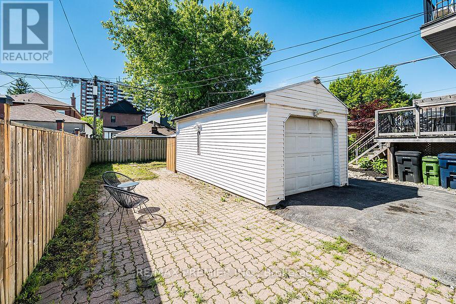 221 Belgravia Avenue, Toronto, Ontario  M6E 2M9 - Photo 38 - W13455278