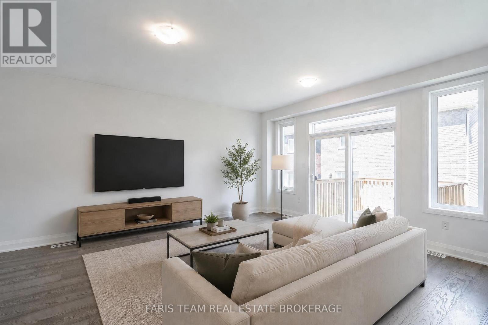 10 Barnyard Trail, Barrie, Ontario  L9J 0Y1 - Photo 13 - S13456598