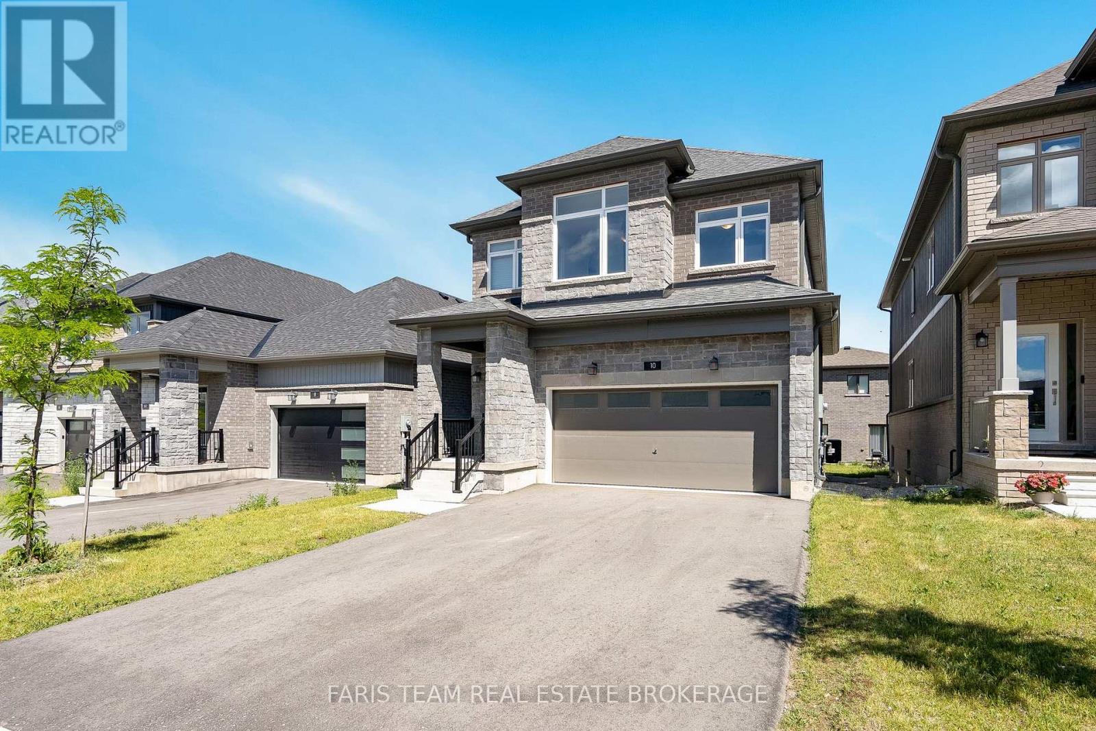 10 Barnyard Trail, Barrie, Ontario  L9J 0Y1 - Photo 3 - S13456598