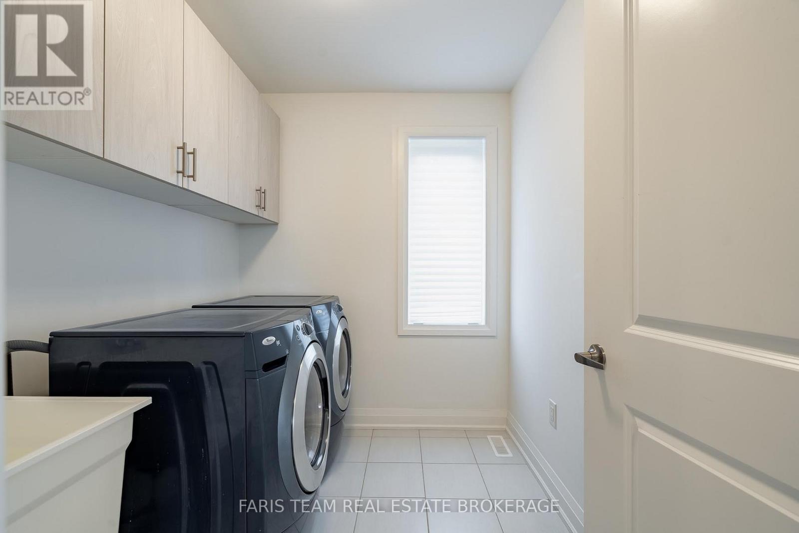 10 Barnyard Trail, Barrie, Ontario  L9J 0Y1 - Photo 35 - S13456598