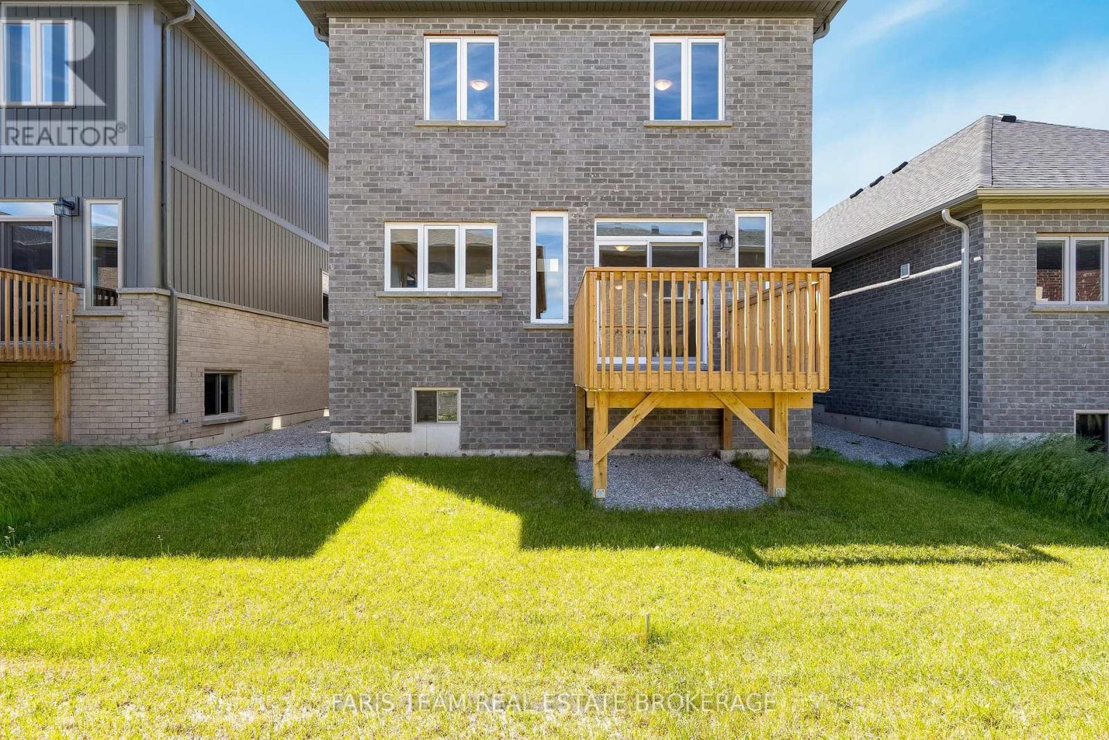 10 Barnyard Trail, Barrie, Ontario  L9J 0Y1 - Photo 39 - S13456598