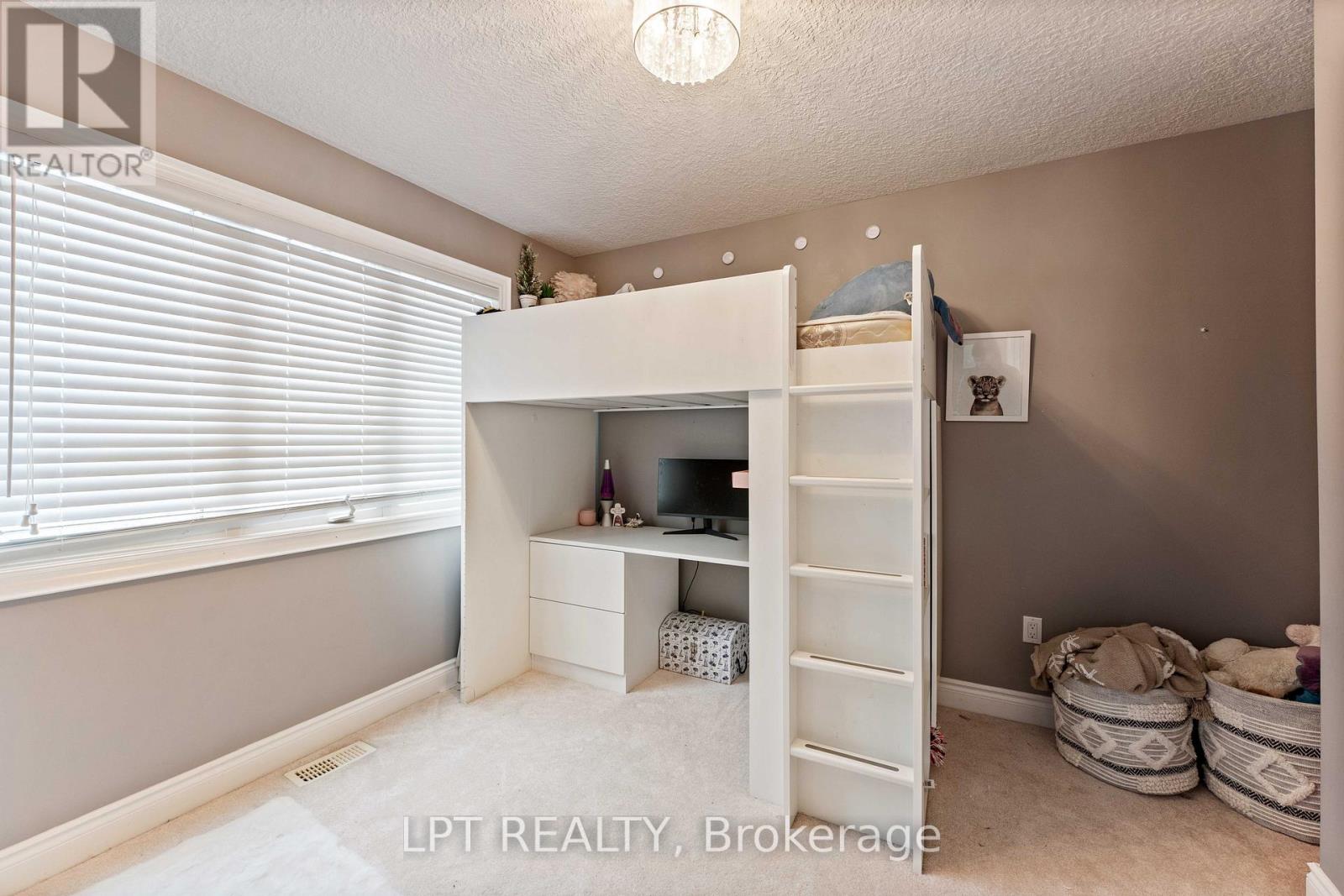 82 Nathan Crescent, Barrie, Ontario  L4N 0S4 - Photo 30 - S13456602