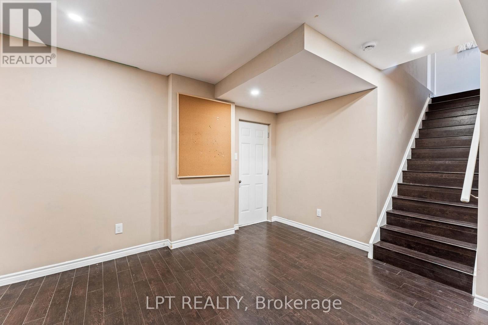 82 Nathan Crescent, Barrie, Ontario  L4N 0S4 - Photo 34 - S13456602
