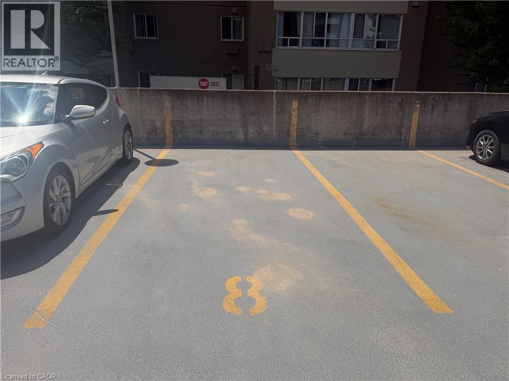 65 Highland Crescent Unit# 804, Kitchener, Ontario N2M 5M8 - Photo 12 - 40840395