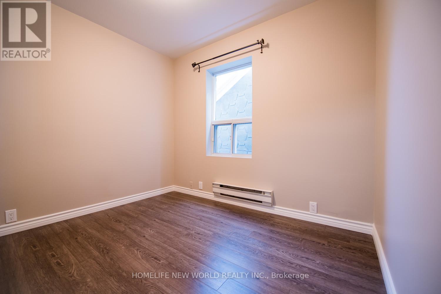 2 - 258 Kenilworth Avenue, Toronto, Ontario  M4L 3S8 - Photo 9 - E12987064