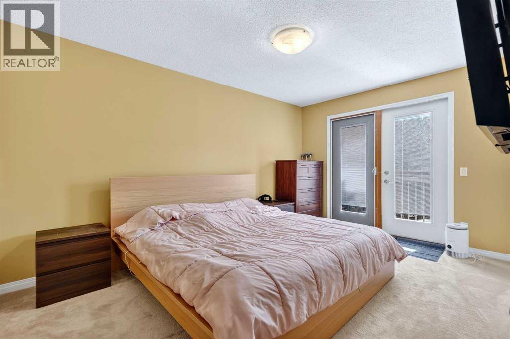 10540 Oakfield Drive SW, Calgary, Alberta  T2W 2A9 - Photo 18 - A2315874