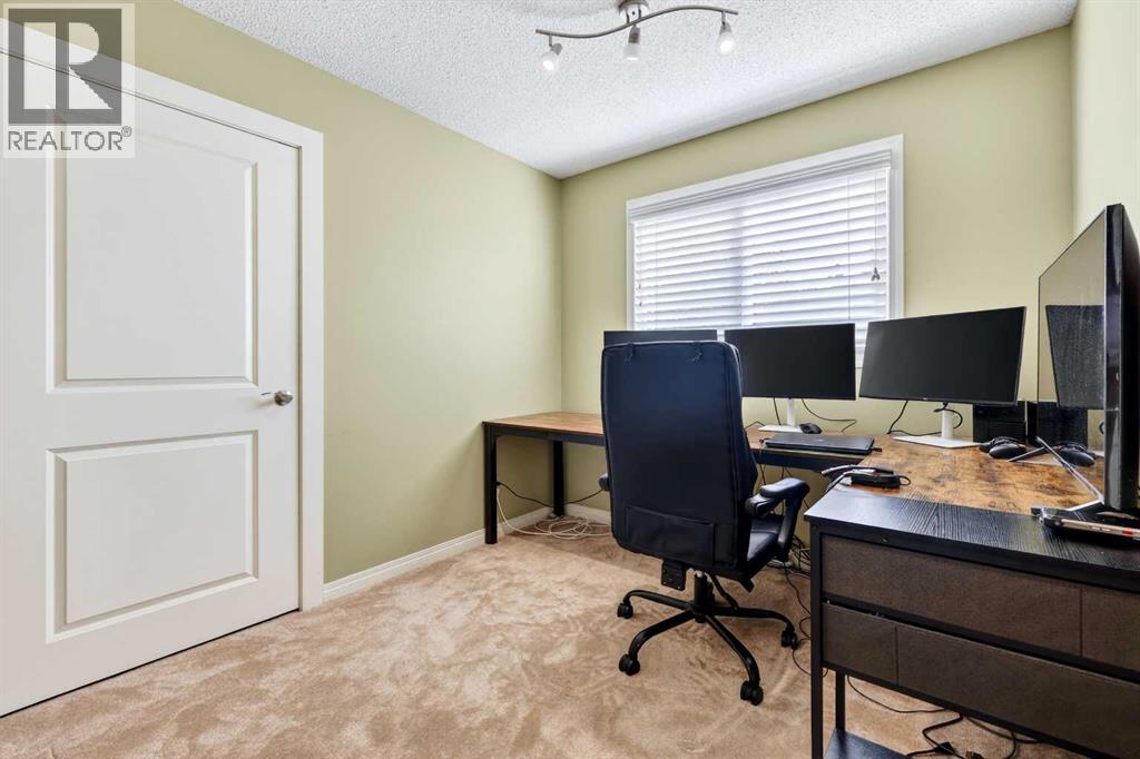 10540 Oakfield Drive SW, Calgary, Alberta  T2W 2A9 - Photo 20 - A2315874