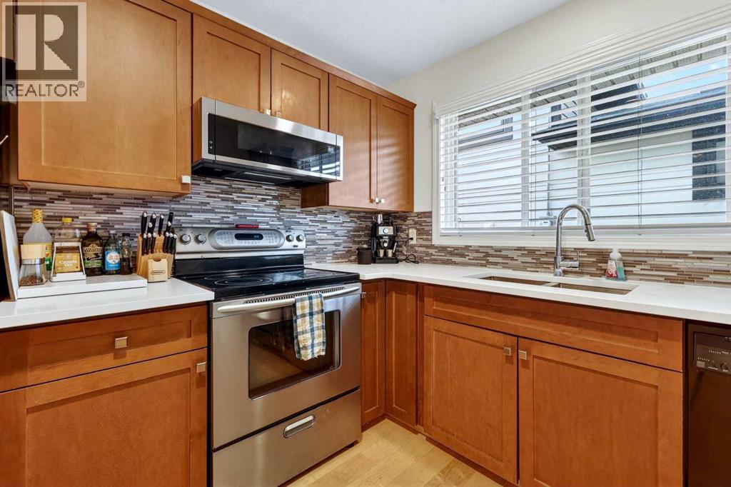 10540 Oakfield Drive SW, Calgary, Alberta  T2W 2A9 - Photo 13 - A2315874