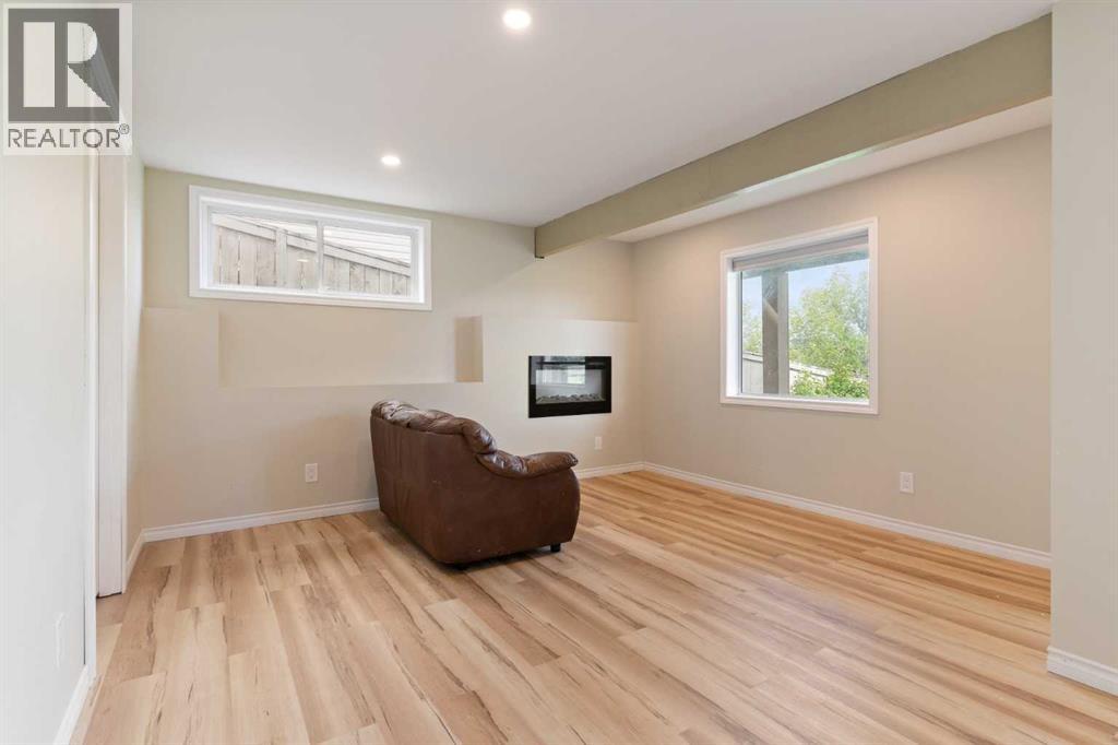 126 Morningside Point Sw, Airdrie, Alberta  T4B 3M3 - Photo 38 - A2321055