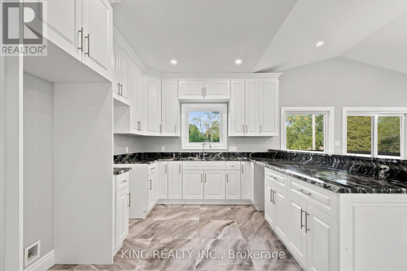 1224 Tourangeau Road, Windsor, Ontario  N8Y 0B2 - Photo 12 - X13411224