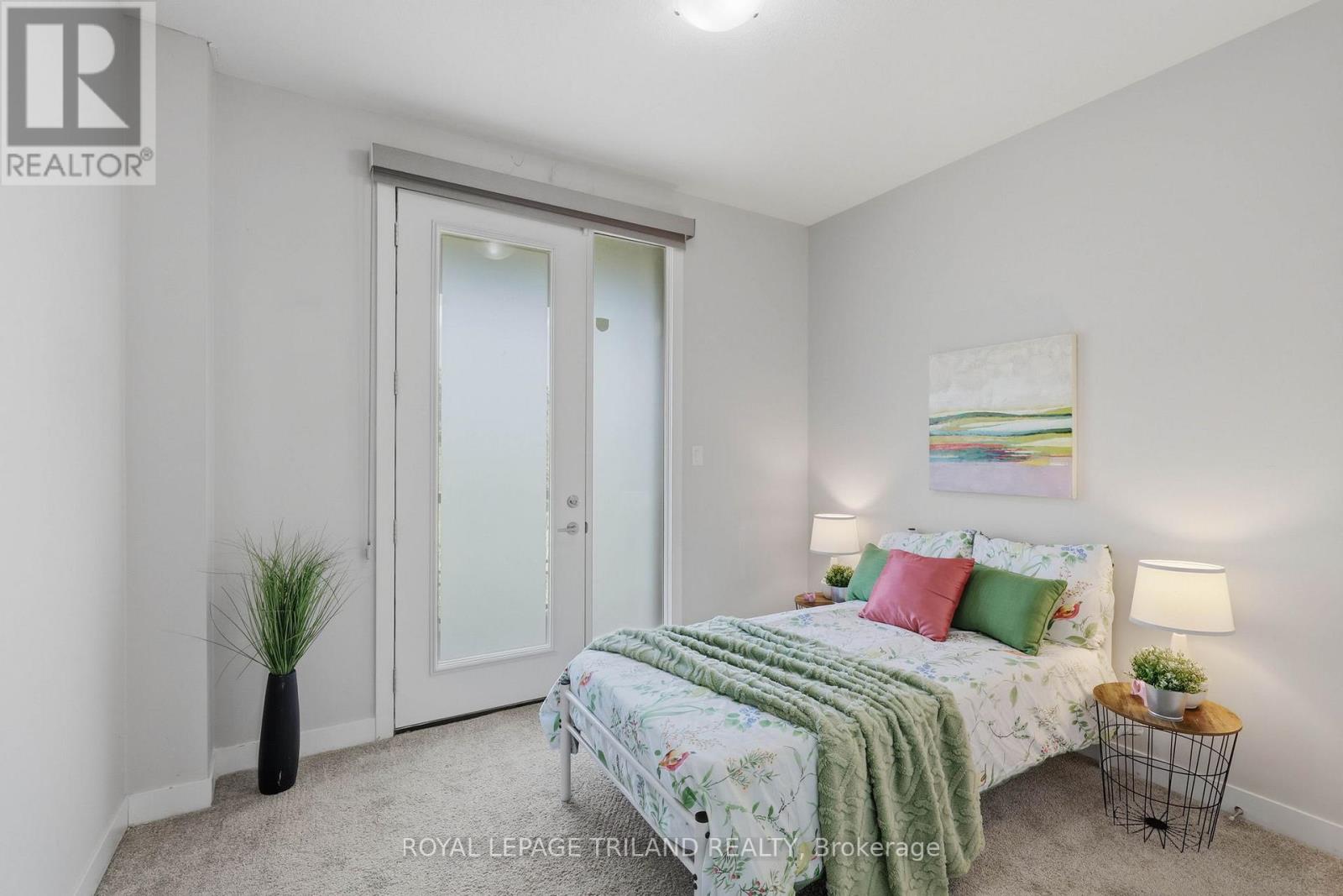 954 West Village Square, London North, Ontario  N6H 0J7 - Photo 7 - X13456632