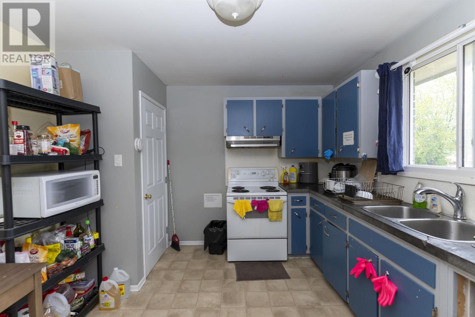 157 Newberry Cres, Thunder Bay, Ontario  P7C 2E4 - Photo 2 - TB2601559