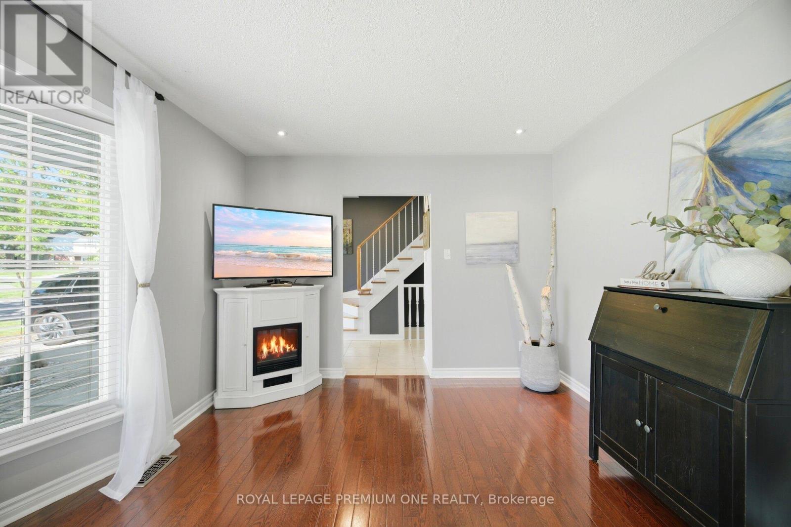 29 Appleby Drive, Brampton, Ontario  L6T 2S7 - Photo 6 - W13456276