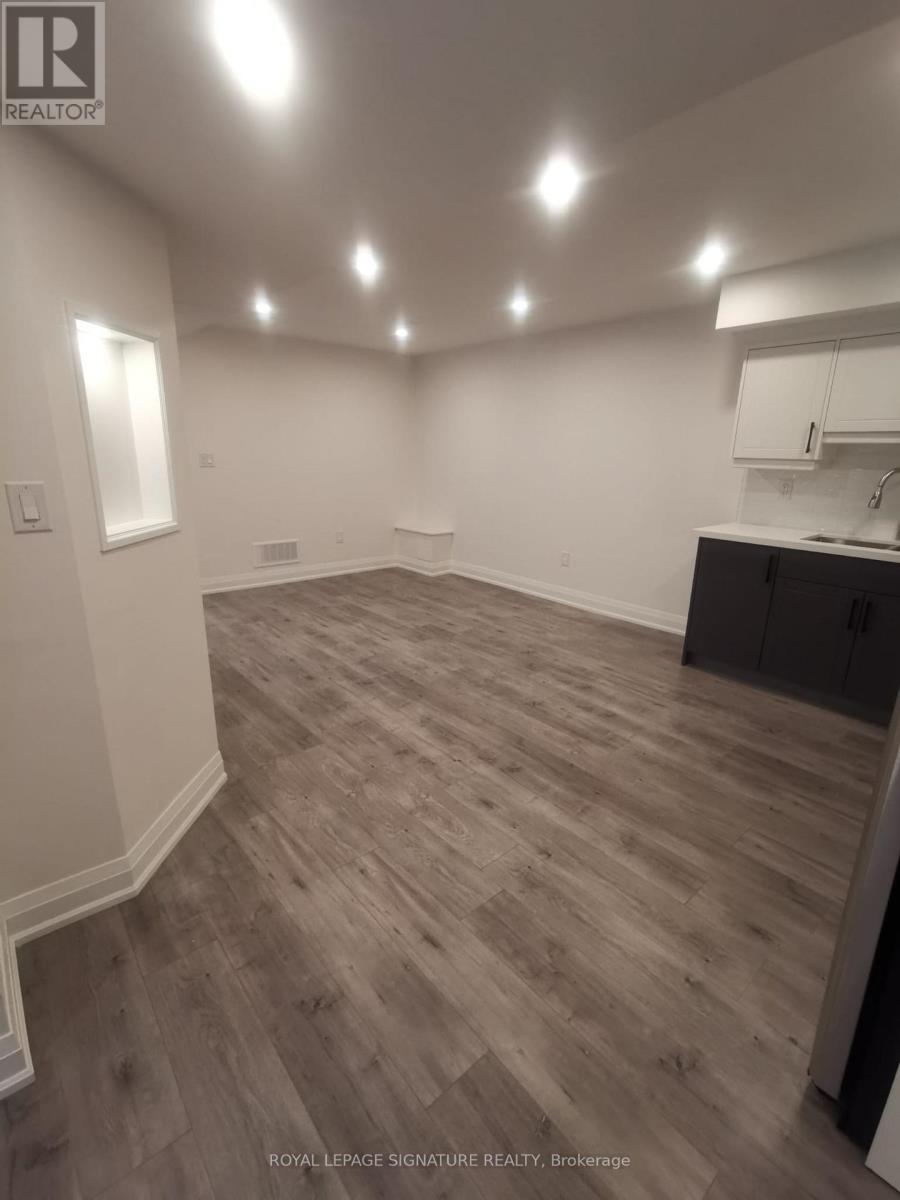 48 Hubbell Road, Brampton, Ontario  L6Y 2A5 - Photo 13 - W13456282