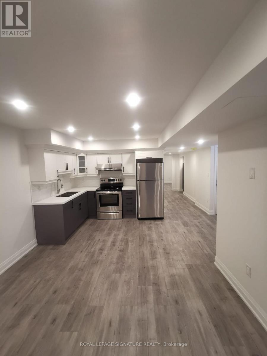 48 Hubbell Road, Brampton, Ontario  L6Y 2A5 - Photo 2 - W13456282