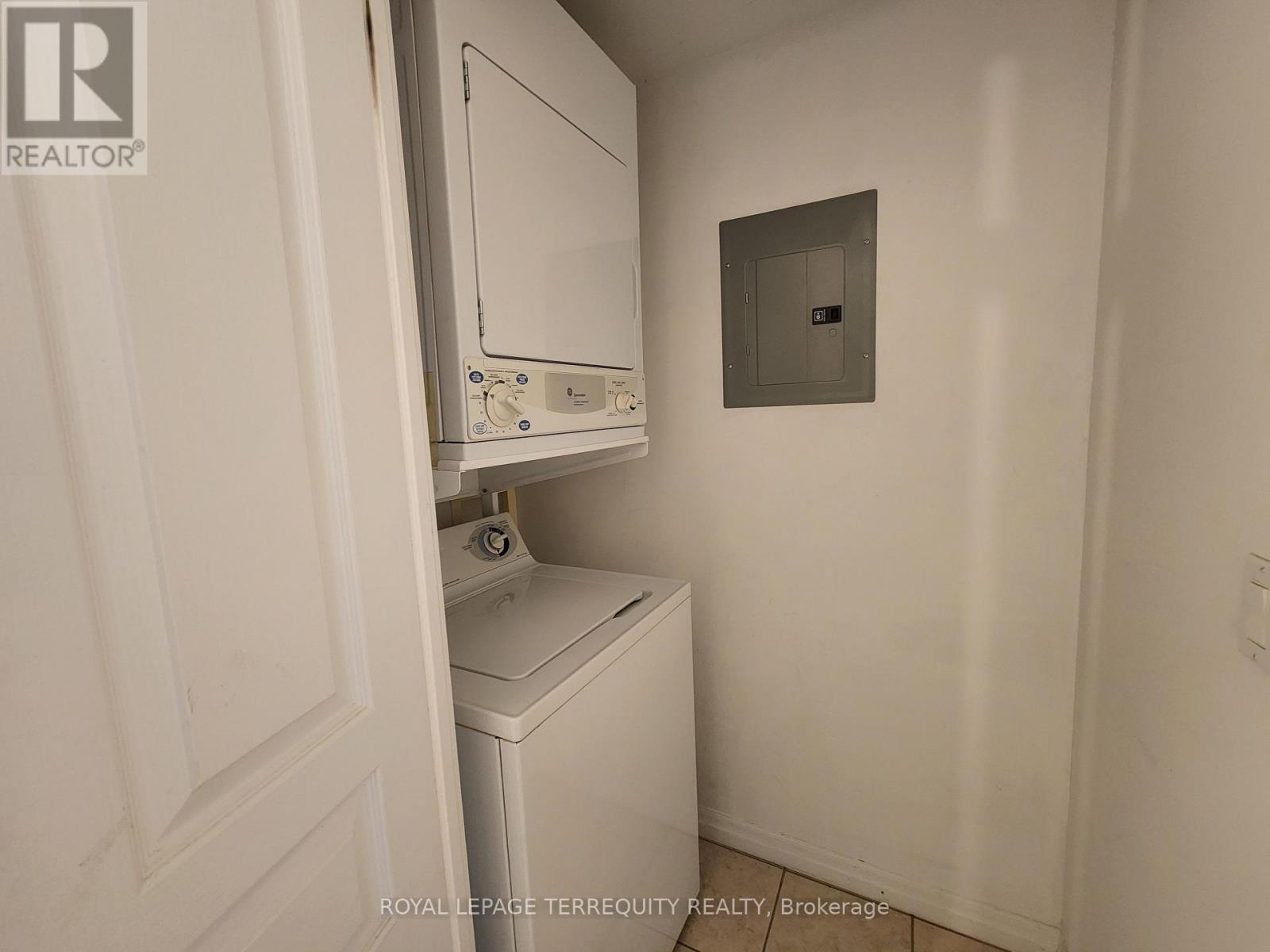 2510 - 3939 Duke Of York Boulevard, Mississauga, Ontario  L5B 4N2 - Photo 10 - W13456316
