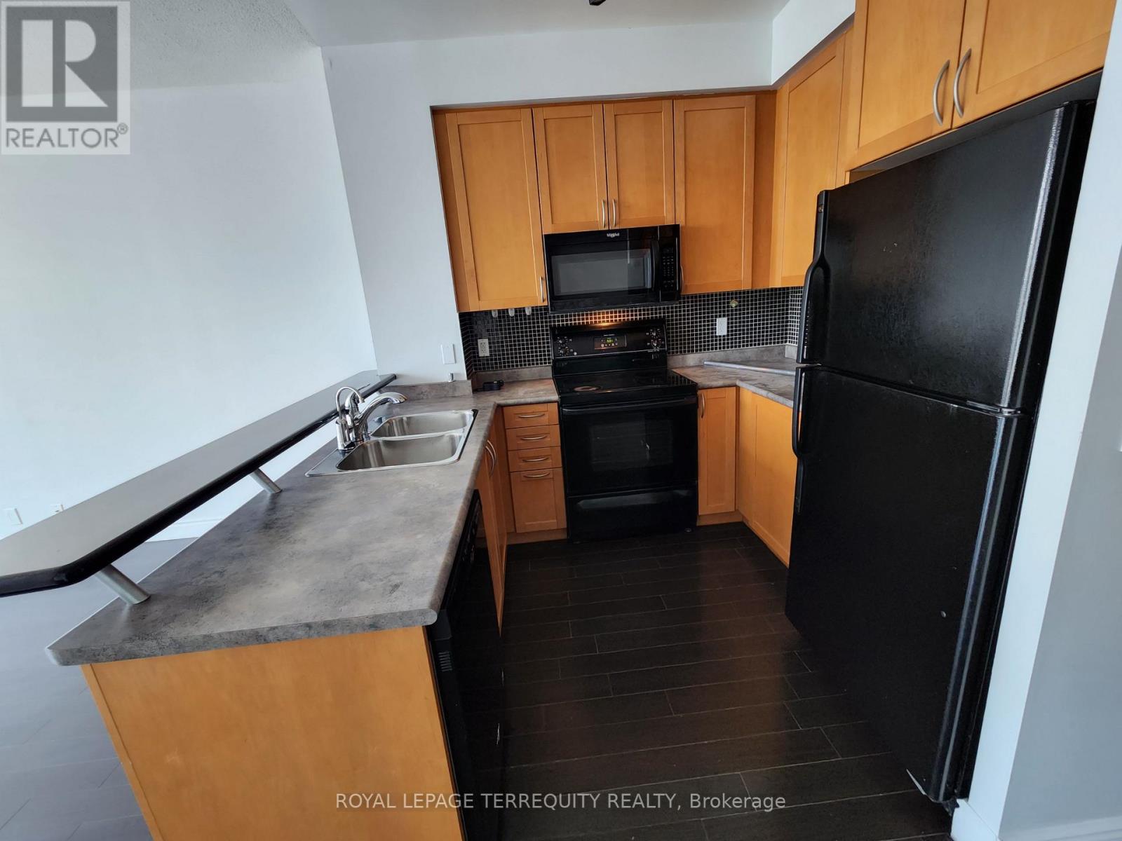 2510 - 3939 Duke Of York Boulevard, Mississauga, Ontario  L5B 4N2 - Photo 4 - W13456316