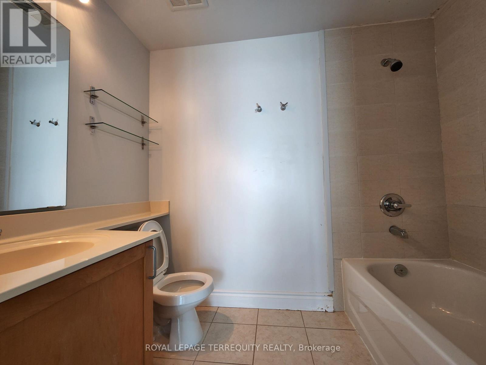 2510 - 3939 Duke Of York Boulevard, Mississauga, Ontario  L5B 4N2 - Photo 7 - W13456316