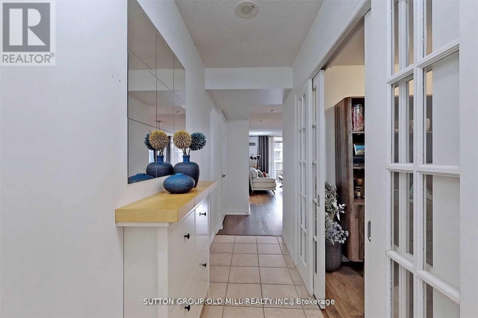 2022 - 5233 Dundas Street W, Toronto, Ontario M9B 6M1 - Photo 10 - W13456374