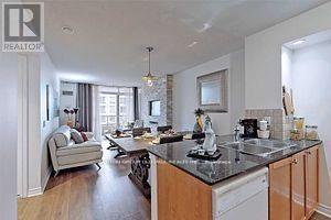 2022 - 5233 Dundas Street W, Toronto, Ontario M9B 6M1 - Photo 5 - W13456374