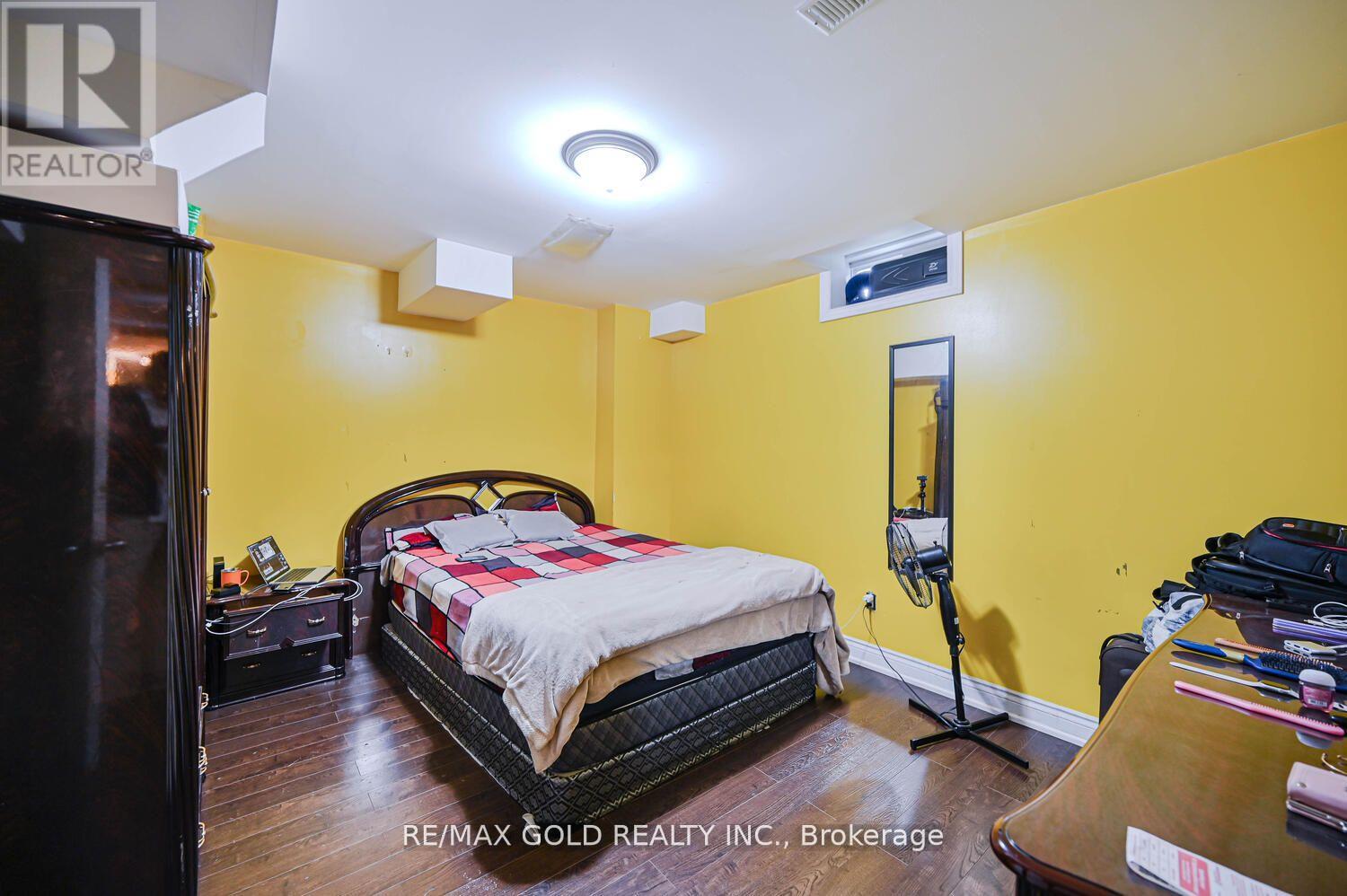 37 Scotchmere Crescent, Brampton, Ontario  L6P 3A6 - Photo 35 - W13456380