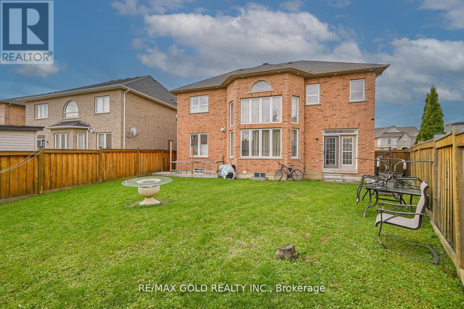 37 Scotchmere Crescent, Brampton, Ontario  L6P 3A6 - Photo 40 - W13456380