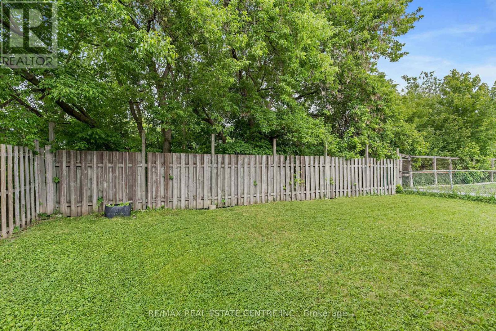 49 Hull Street, Mississauga, Ontario  L4T 1C4 - Photo 32 - W13456448