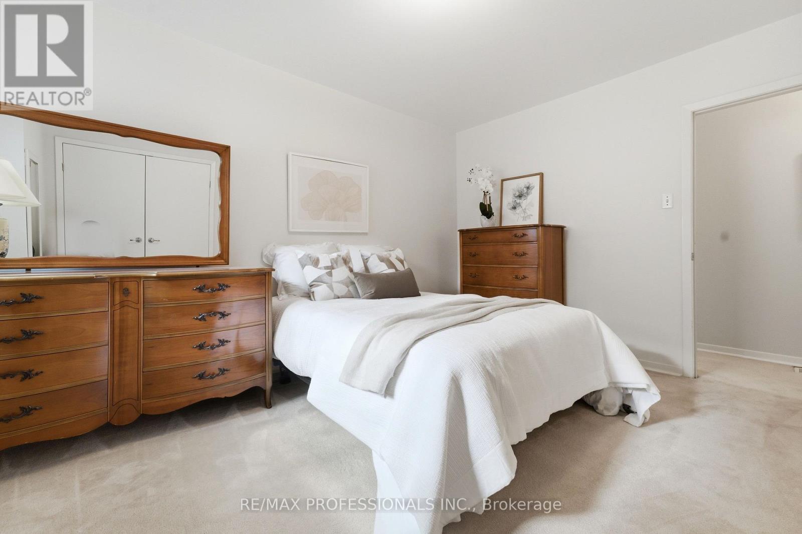 48 Wareside Road, Toronto, Ontario  M9C 3B3 - Photo 19 - W13456502