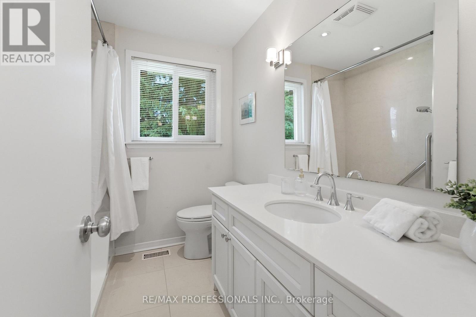 48 Wareside Road, Toronto, Ontario  M9C 3B3 - Photo 30 - W13456502