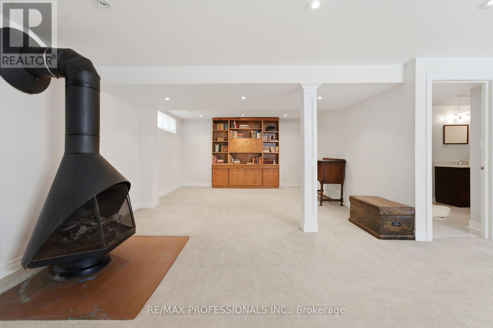 48 Wareside Road, Toronto, Ontario  M9C 3B3 - Photo 34 - W13456502