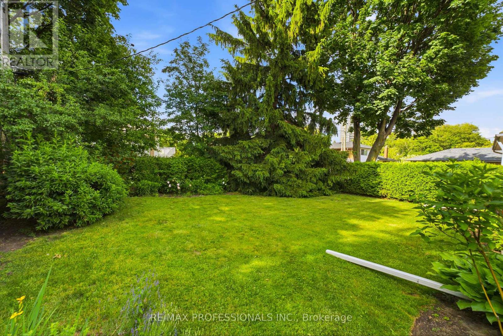 48 Wareside Road, Toronto, Ontario  M9C 3B3 - Photo 39 - W13456502