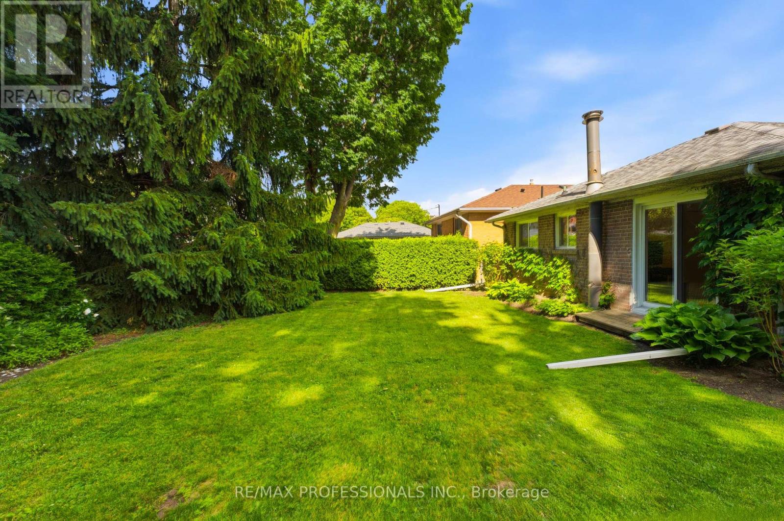 48 Wareside Road, Toronto, Ontario  M9C 3B3 - Photo 40 - W13456502