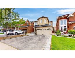 26 BLUE DIAMOND DRIVE, Brampton, Ontario