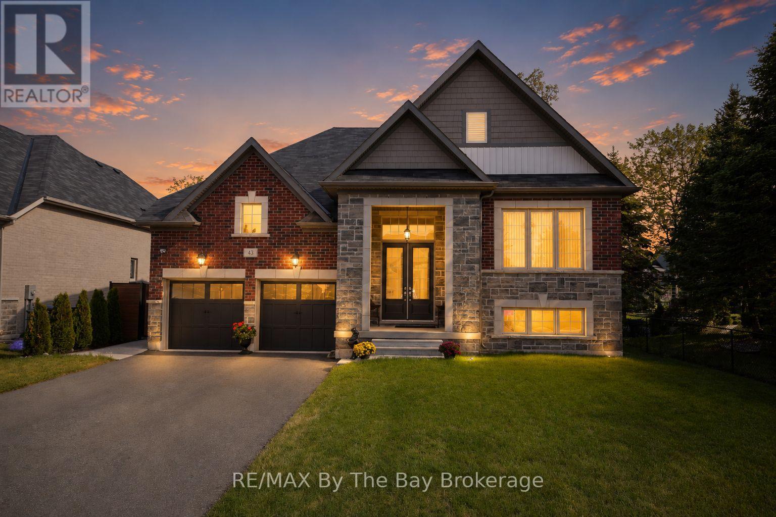 43 FAWNDALE CRESCENT, Wasaga Beach, Ontario